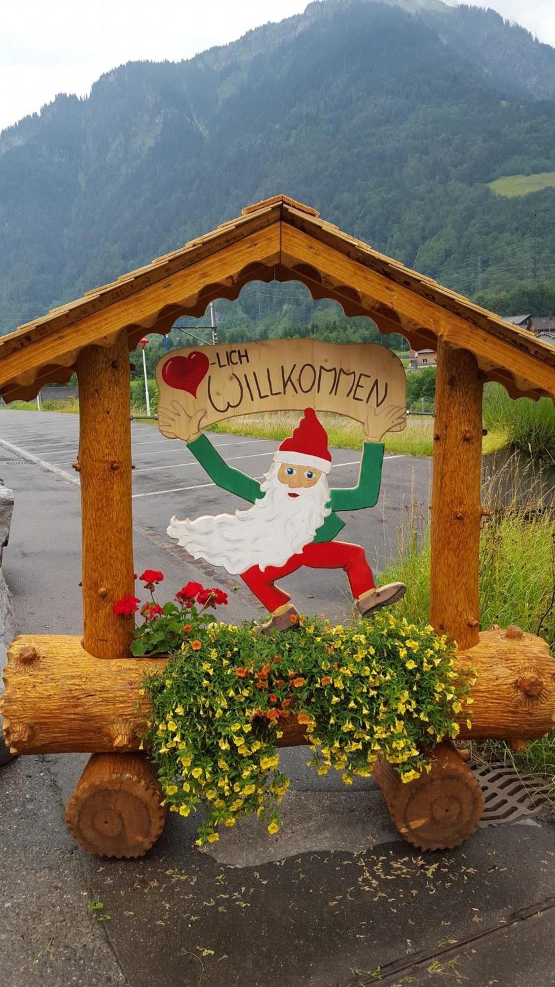 Diese Einfache Unterkunft- Bergheimat Ist Nur Fuer Backpacker- Rucksacktouristen Und Radfahrer - Huettenfeeling Im Backpackerhoues- Ganz Einfach - Ganz Unkompliziert - Ganz Relaxd Villa Linthal Kültér fotó