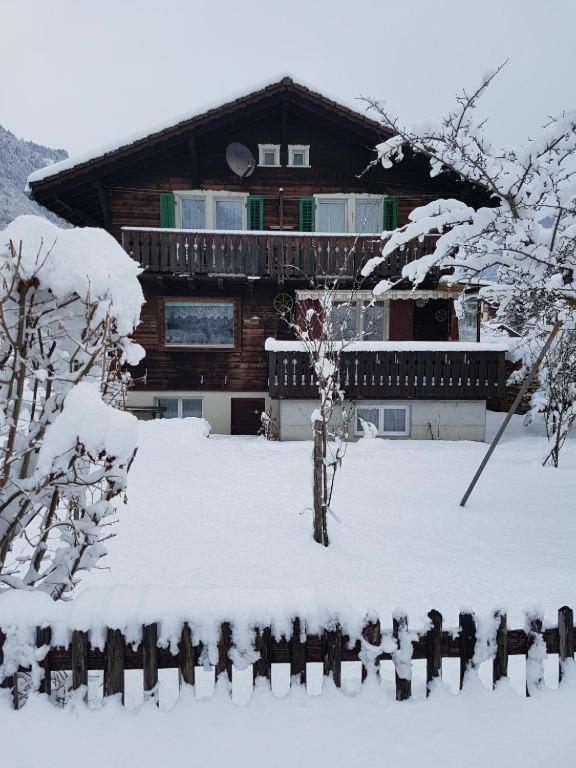 Diese Einfache Unterkunft- Bergheimat Ist Nur Fuer Backpacker- Rucksacktouristen Und Radfahrer - Huettenfeeling Im Backpackerhoues- Ganz Einfach - Ganz Unkompliziert - Ganz Relaxd Villa Linthal Kültér fotó